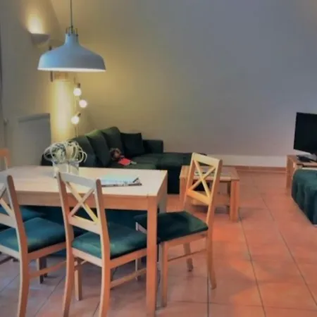 Apartment 7 Windjammer