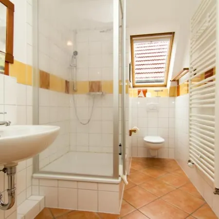 Apartment 7 Windjammer *
